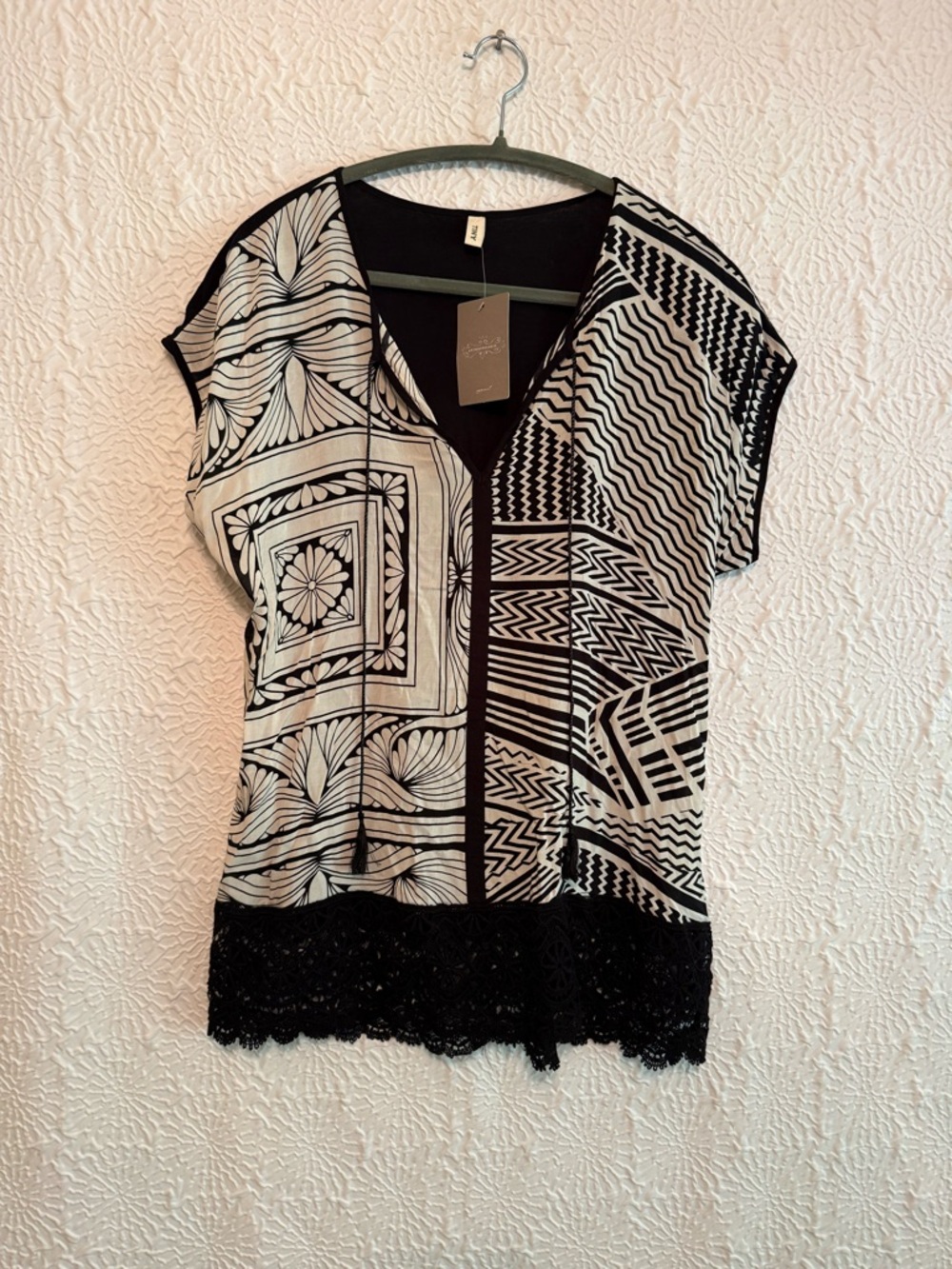 Anthropologie TINY Black and White Patterned V-Neck Top with Lace Trim